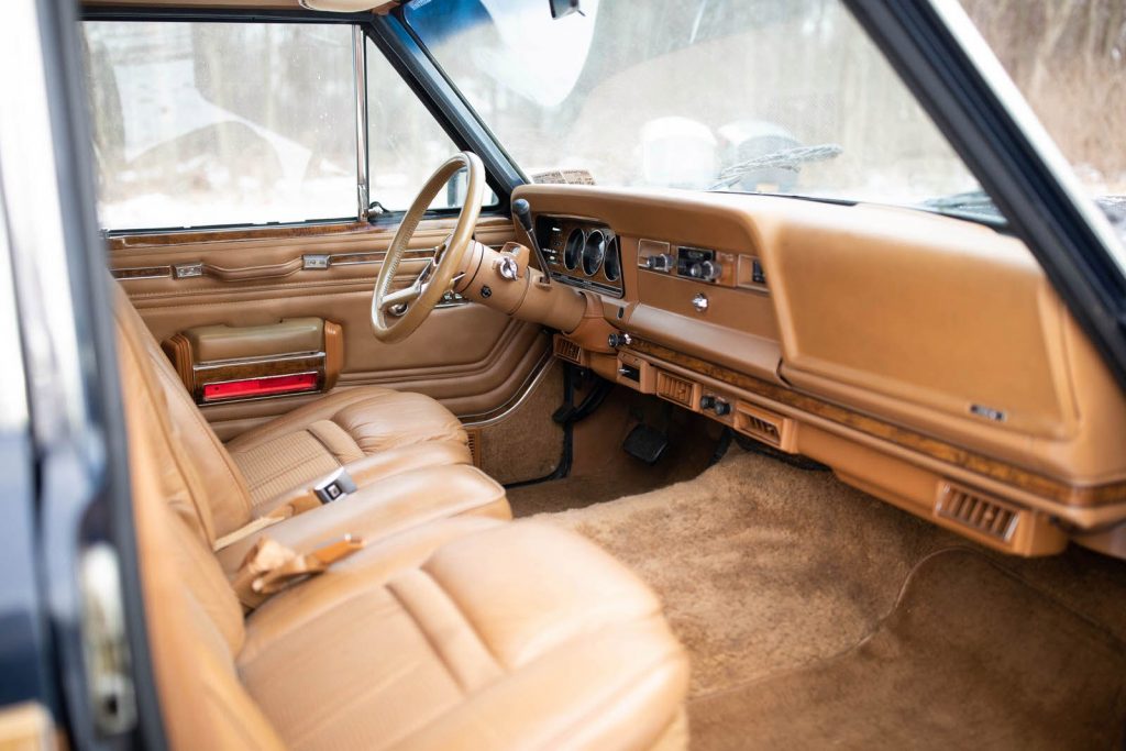 Jeep Wagoneer