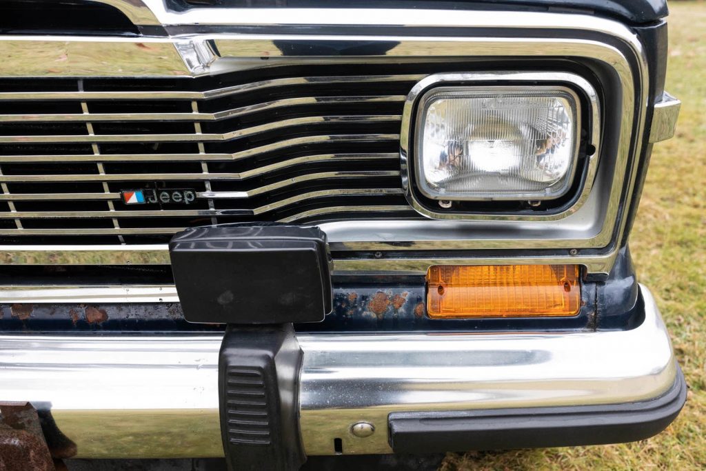 Jeep Wagoneer